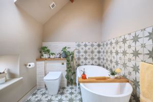 Photo 17- click for photo gallery